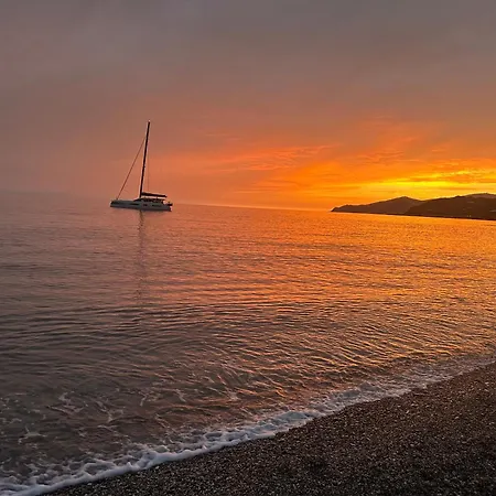 Junto Al Mar En Costa Tropical Y Alpujarras Granadinas Melicena